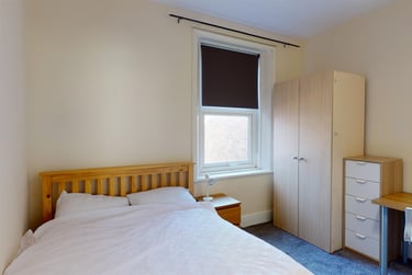 6 bed house, Burnside, Spital Tongues, Newcastle, NE24LN - Image 3